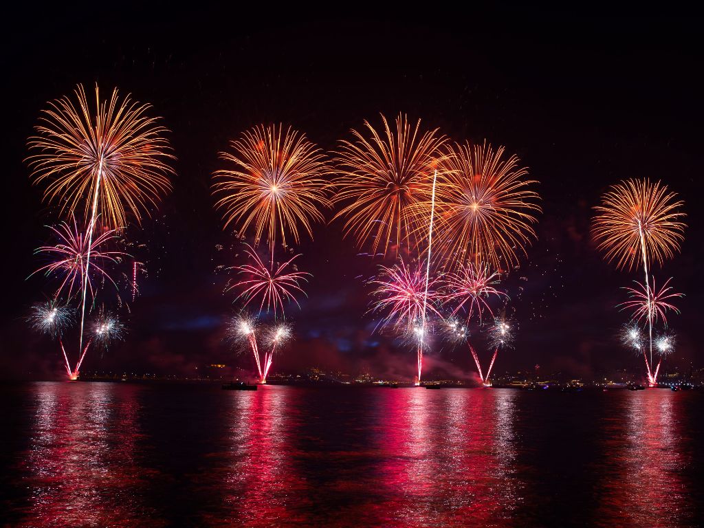Dove andare a Capodanno: 5 viaggi indimenticabili tra deserto, storia e capitali d'Europa